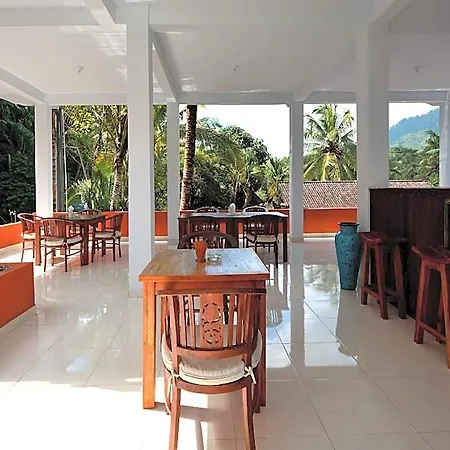 Tepi Sungai Guest House