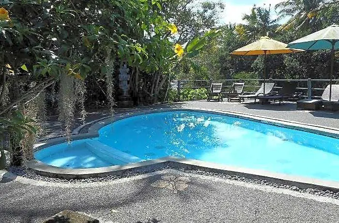 Tepi Sungai ホテル バリ島
