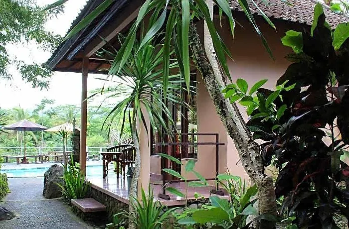 Tepi Sungai ホテル