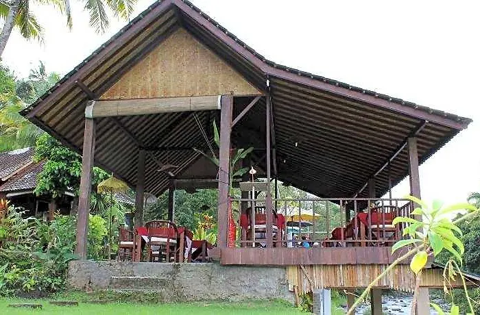 ホテル Tepi Sungai